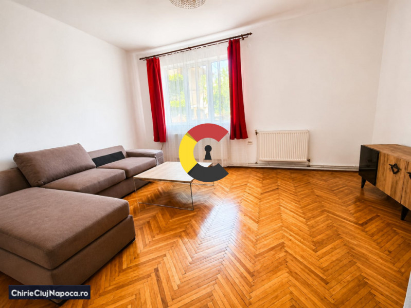 Casa spatioasa, destinatie flexibila, 3 parcari, Cart Andrei Muresanu 
