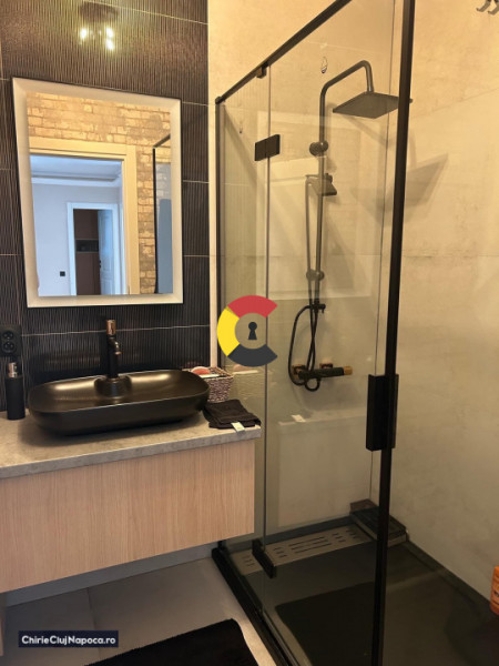 Ap modern cu 2 dormitoare+living+parcare | langa Vivo | bloc nou
