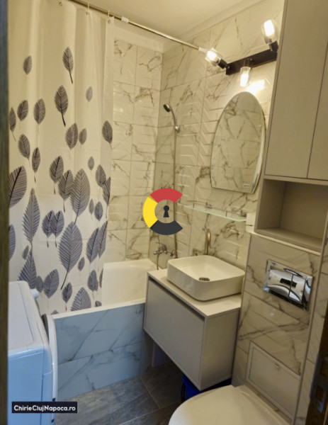 Garsoniera moderna cu balcon inchis, Marasti, zona UTCN