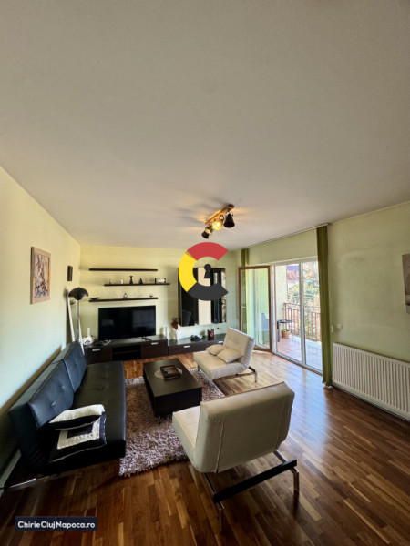 Apartament cu 2 camere si Terasa, Horea, zona Facultatii de Litere, parcare 