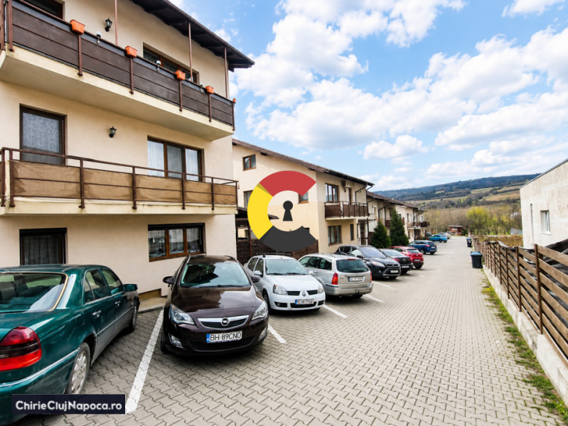 Apartament fain (living-bucatarie, dormitor) zona Auchan Iris 