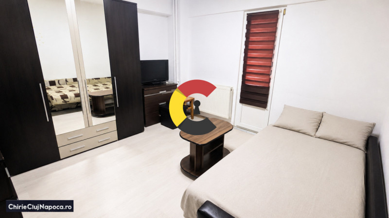 Apartament studentesc cu 2 camere decomandate in spate la Iulius Mall.