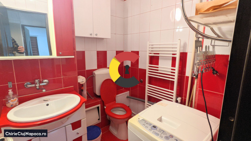 Apartament studentesc cu 2 camere decomandate in spate la Iulius Mall.