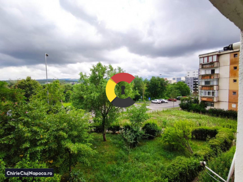 Apartament studentesc cu 2 camere decomandate in spate la Iulius Mall.