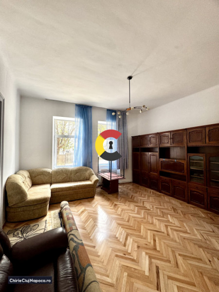 Spatiu de birouri, 4 camere, Gruia, zona 7 strazi, parcare