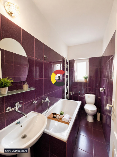 Spatiu de birouri, 4 camere, Gruia, zona 7 strazi, parcare