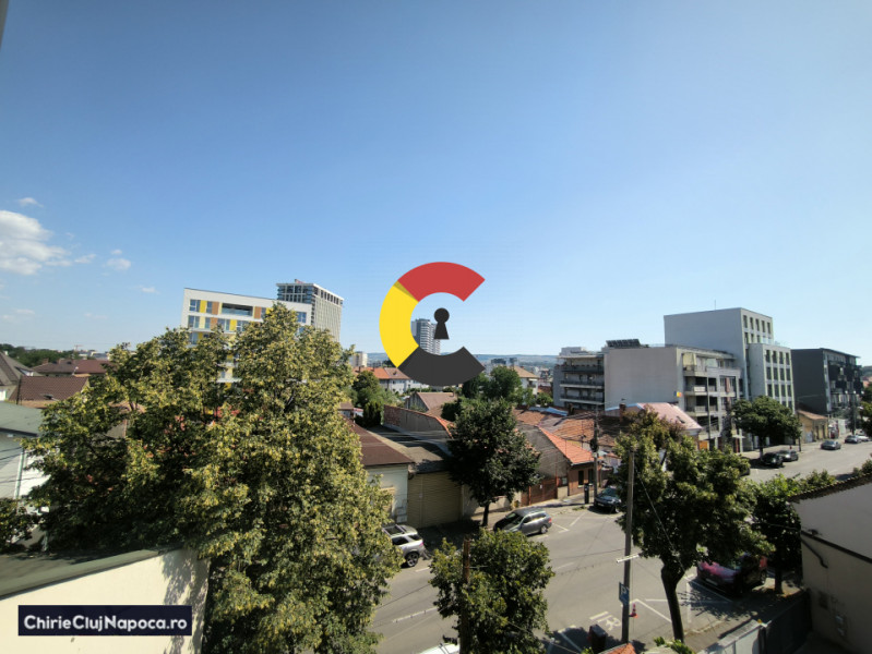 Garsonieră mică dar faină, bloc nou, zona strazii Horea / Centru