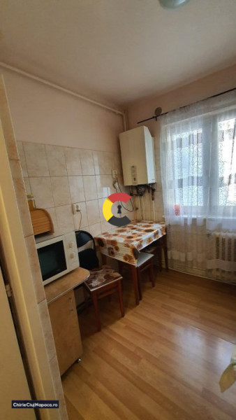 Apartament fain cu 2 camere + parcare , zona McDonald's Manastur 