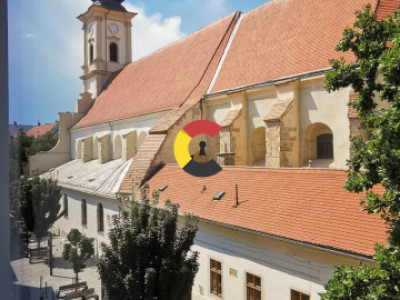 Apartment for rent – 2 rooms, historic Cluj centre, near to UMF