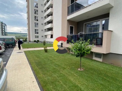 Ap. modern cu 2 camere, parcare, bl. nou, zona Vivo, aproape de statie