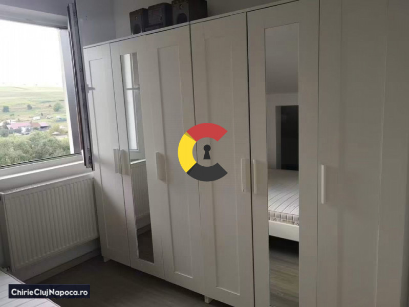 Apartament fain (living-bucatarie, dormitor) zona Auchan Iris 