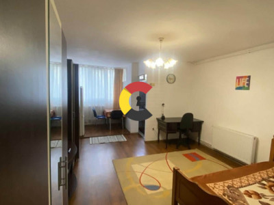 Garsoniera cu centrala proprie, Cart. Manastur, 5 statii de Centru