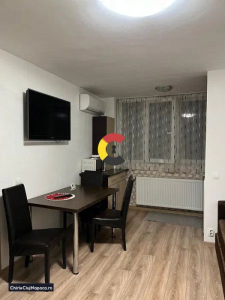 Apartament cu o camera marasti/ centrala proprie/ semidecomandat/ 400€