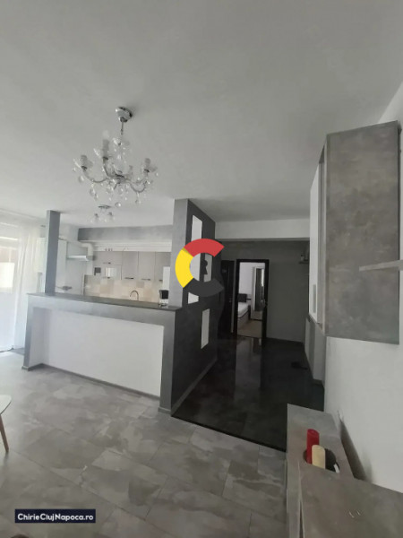 Apartament 2 camere / zona vivo/ loc de parcare/central proprie / 400 €