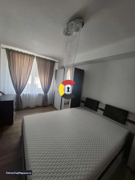 Apartament 2 camere / zona vivo/ loc de parcare/central proprie / 400 €