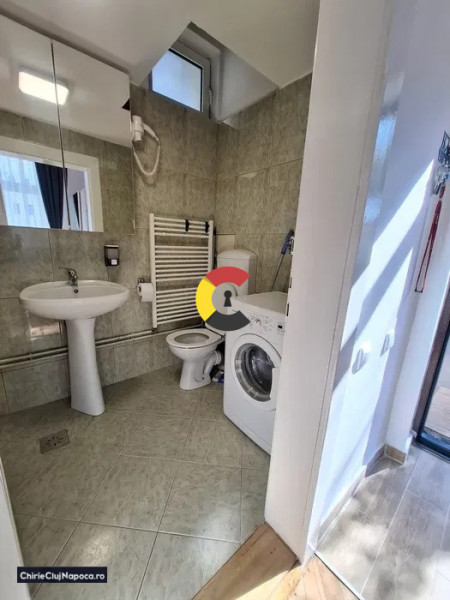 Ap. modern tip studio, in apropiere de centru, zona Cipariu + parcare 