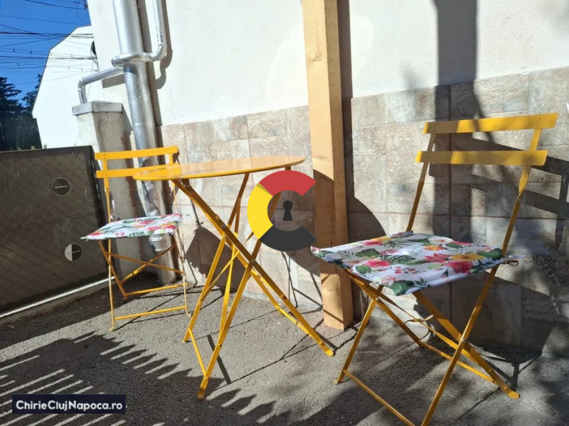 Ap. modern tip studio, in apropiere de centru, zona Cipariu + parcare 