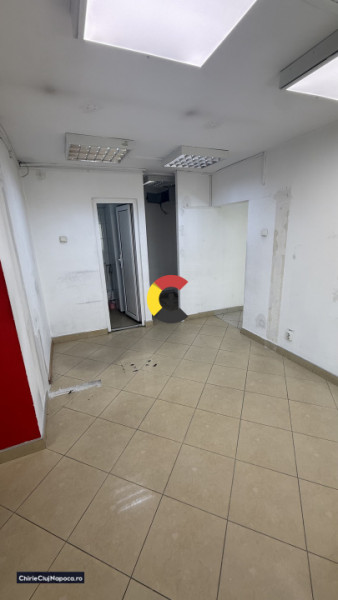 Spațiu cu 4 încăperi+2 băi | vad | intrare din strada - Calea Florești