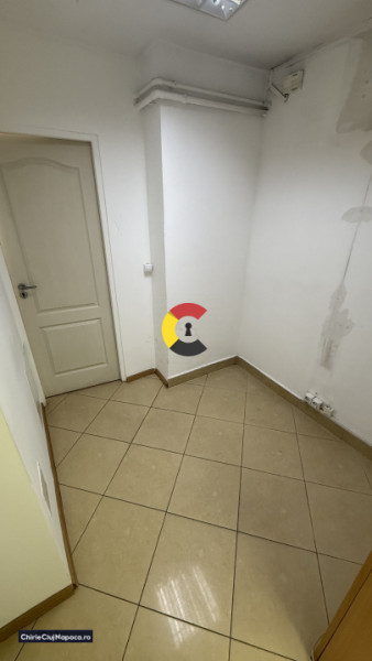 Spațiu cu 4 încăperi+2 băi | vad | intrare din strada - Calea Florești