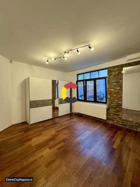 Apartament spatios cu 3 camere si gradina, Zorilor, zona Golden Tulip, parcari