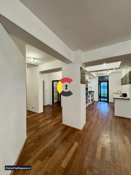 Apartament spatios cu 3 camere si gradina, Zorilor, zona Golden Tulip, parcari