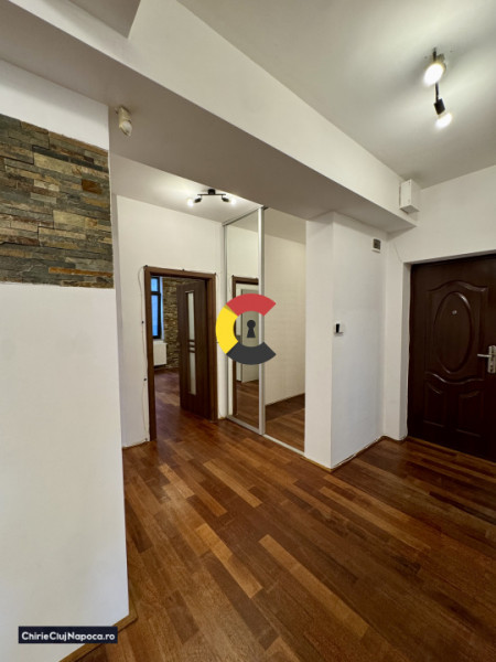 Apartament spatios cu 3 camere si gradina, Zorilor, zona Golden Tulip, parcari