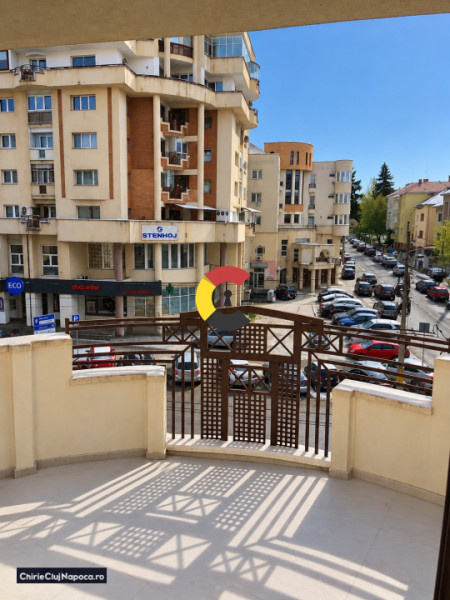 Ap cu 2 camere + terasă, in P-ta Cipariu aproape de Iulius si Centru!