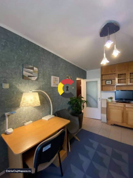 Garsonieră cu balcon în cart Zorilor - 17 min pe jos de UMF