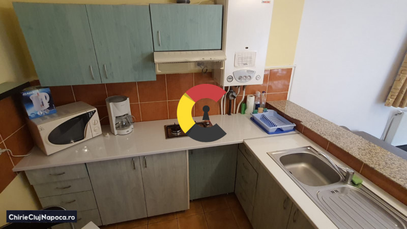 Ap. cu 2 camere + curte, cart. Manastur, aproape de Academia de Muzica