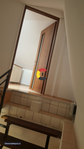 Garsoniera la mansarda, cart. Manastur, aproape de Academia de Muzica