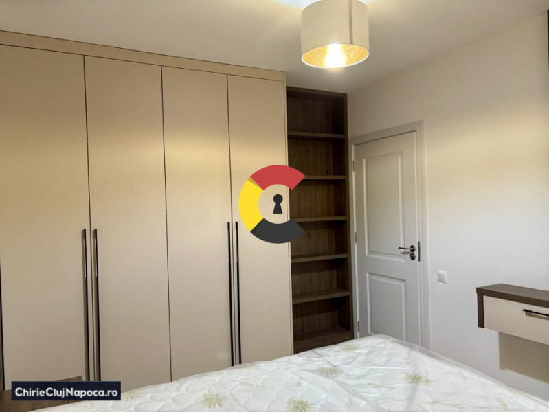 Apartament cu 2 dormitoare si living, Floresti, zona Cetatii, parcare si balcon