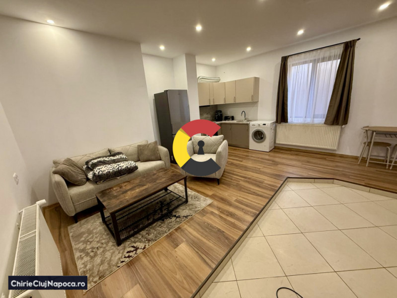 Apartament cu 2 camere, Europa, zona Golden Tulip, parcare si zona BBQ