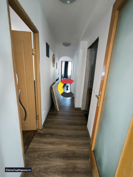 Casa izolata cu 3 camere + curte proprie (500mp) Cartier Iris