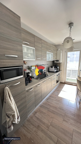Apartament cu 3 camere decomandate in Zona Vivo