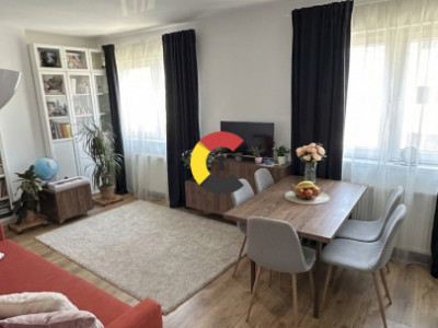 Apartament cu 3 camere decomandate in Zona Vivo