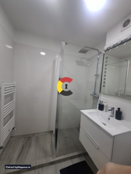 Ap modern cu 3 camere separate | zona OMV Mărăști 
