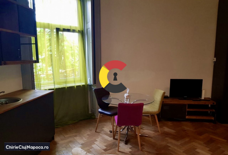 Apartament cu o camera si nisa de dormit, Centru, zona Parc Central