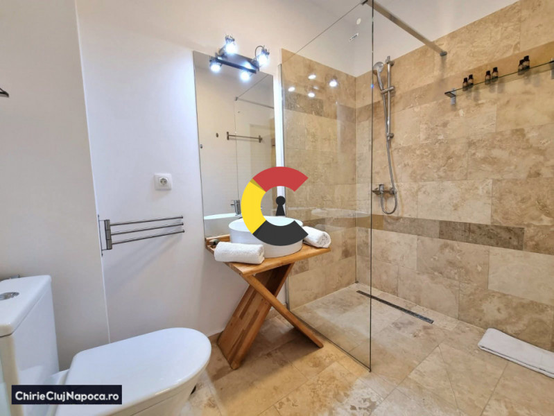 2-room apartment + balcony and parking, central area, near UMF & USAMV