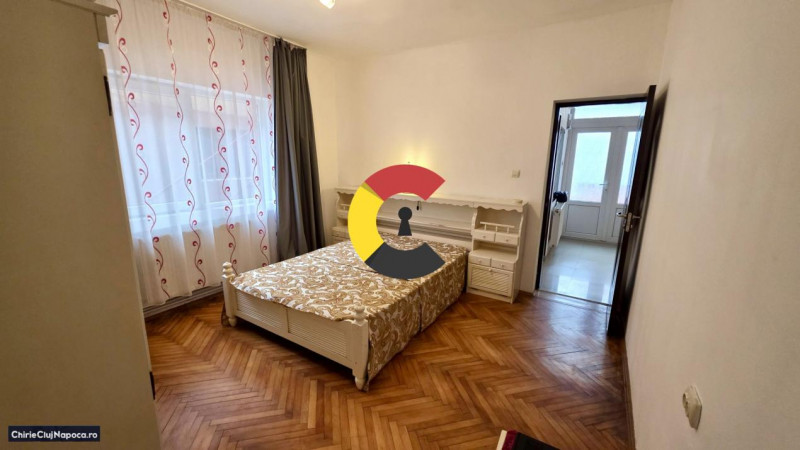 Casa cu 3 camere si curte comuna, Dambul Rotund, zona 18GYM, parcare