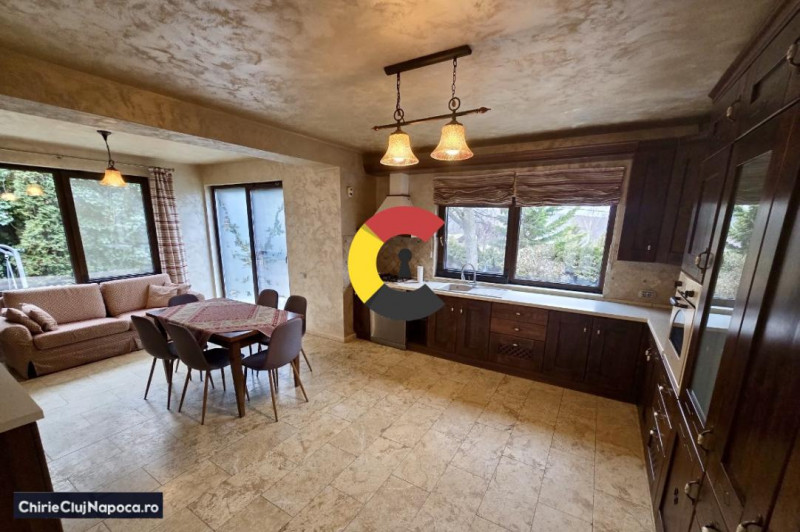 Casa cu 5 camere si gradina, Faget, zona Villa Foresta, garaj