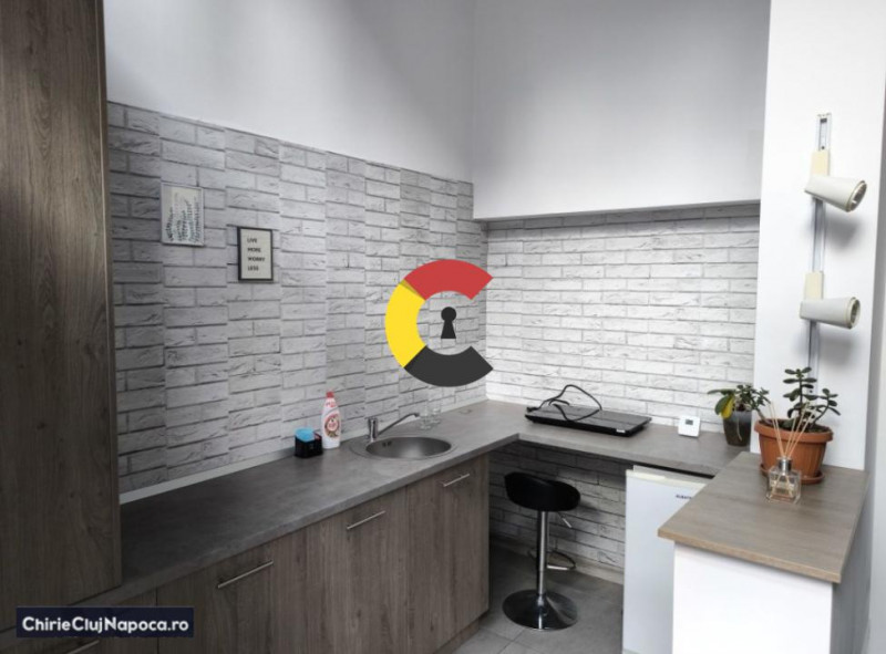 Apart./Spațiu pe două nivele cu 3 încăperi+ parcare, Parc Feroviarilor