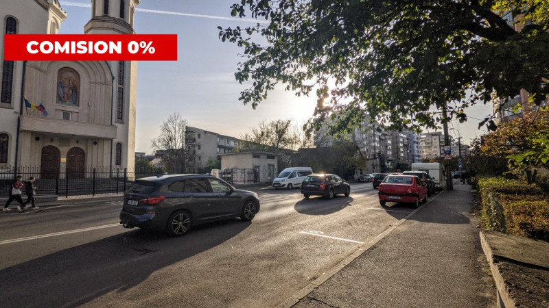 Spatiu comercial spatios situat excelent, str Bucuresti zona Farmec