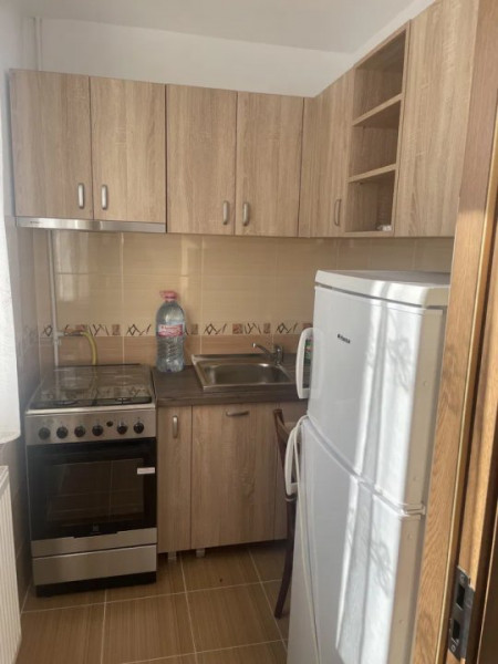 Ap cu dormitor si living, in cart. Gheorgheni, 4-5 statii de Centru
